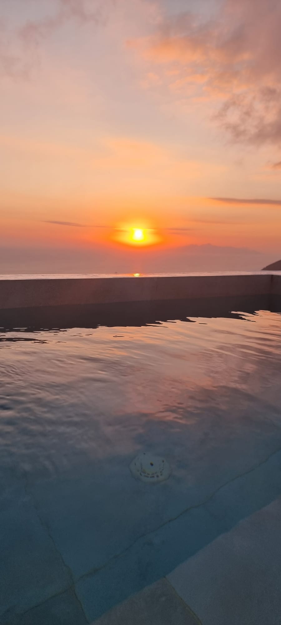 Santorini honeymoon experience